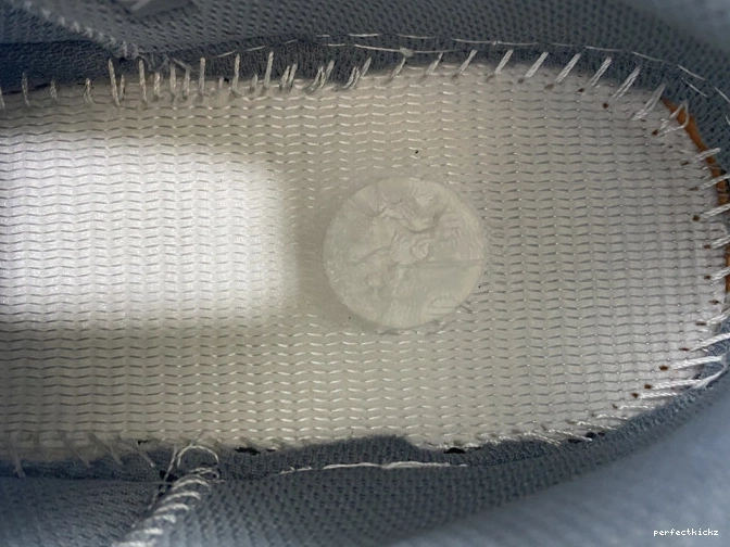 700 Boost Sun Adidas Yeezy V2 GW0296 0801